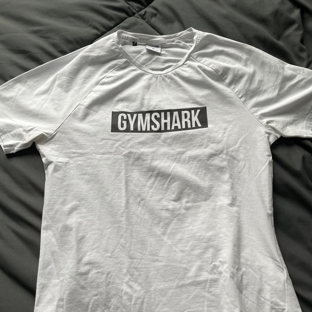 GYMSHARK men’s block shirt